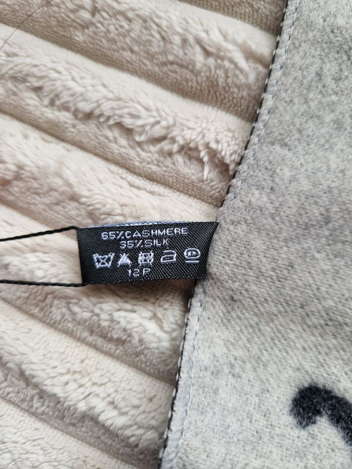 Écharpe noir Céline - photo numéro 3