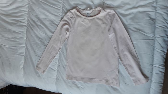 3 t-shirts 8 ans - photo numéro 1