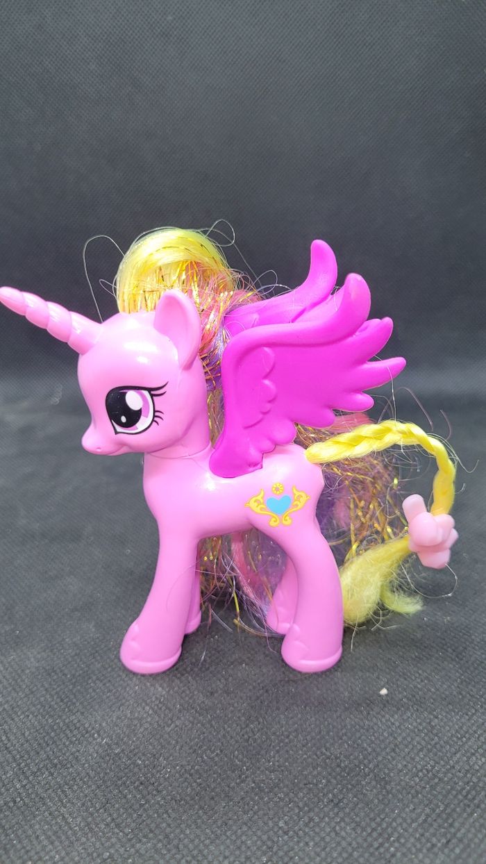 My little pony G4 princess cadance wedding - Hasbro