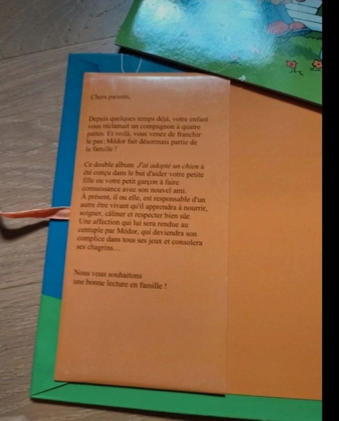 Livre et livret j'ai adopté un chien - photo numéro 2