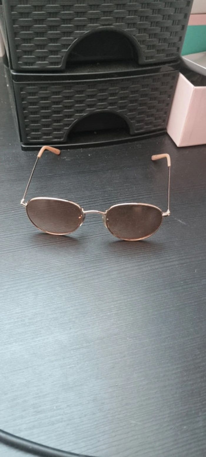 Lot de 3 paires de lunettes de soleil - photo numéro 4