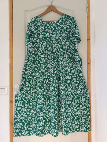 Robe floral vert blanc 44/46