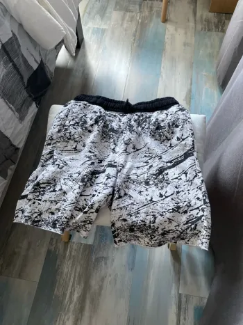 H&M - short garçon 9-10ans