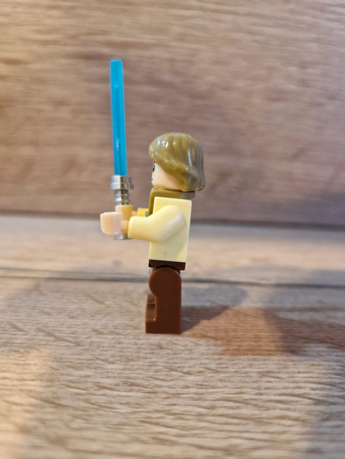 Figurine type lego Jedi Luke Skywalker star wars - photo numéro 2
