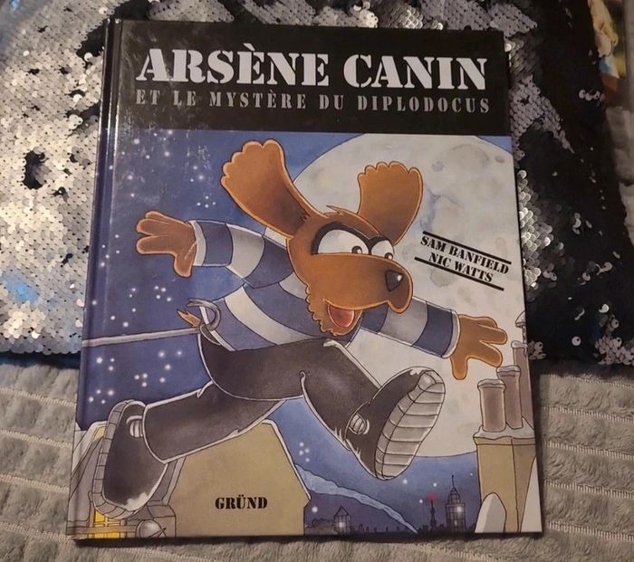 Arsène canin et le mystère du diplodocus