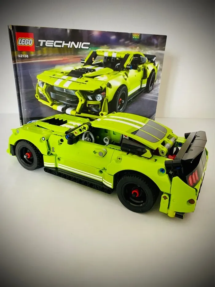 LEGO Technic 42138 - Ford Mustang Shelby GT500 - Complet avec Notice - photo numéro 2