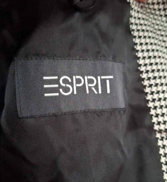 Veste avec poches intérieures taille 50 en très bon état "esprit" - photo numéro 2