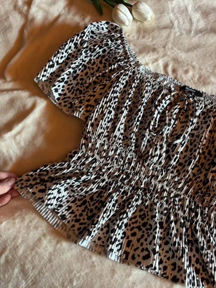 Haut Épaules Dénudées Bershka – Taille S, Noir & Blanc - photo numéro 2