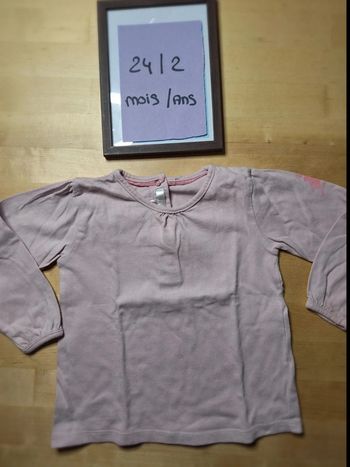 T-shirt manches longues pour fille taille 24 mois Marque lulu Castagnettes très bon état