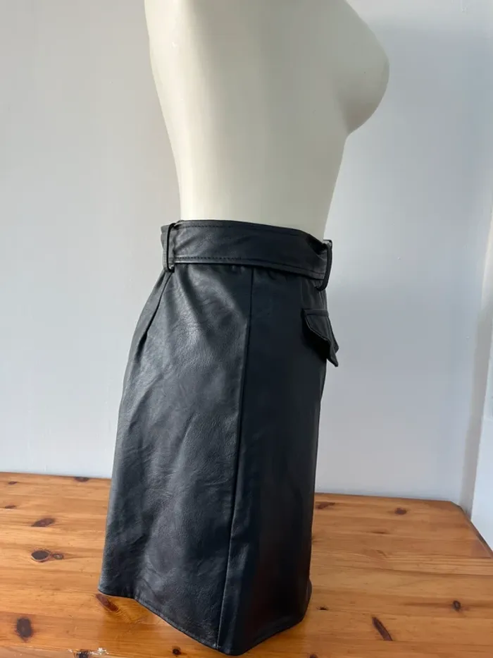 Jupe avec ceinture - photo numéro 3