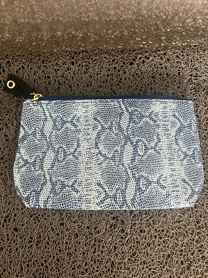 Trousse à maquillage Estée Lauder bleue - photo numéro 8