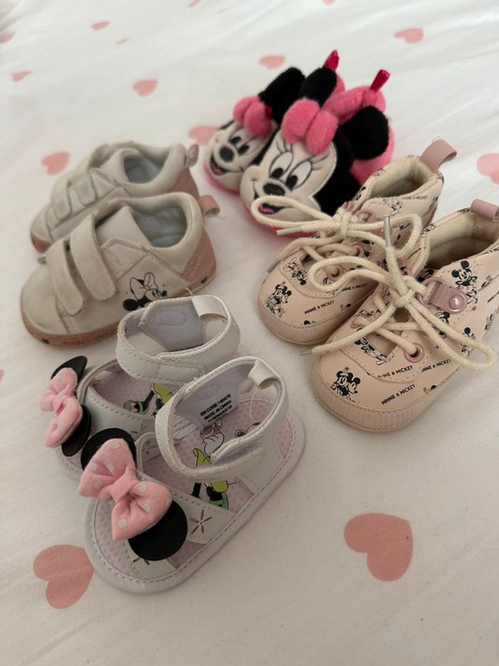 Lot chaussons & chaussures Minnie