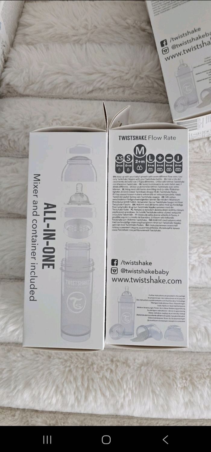 Lot de 4 biberons anticoliques Twistshake neufs - photo numéro 4