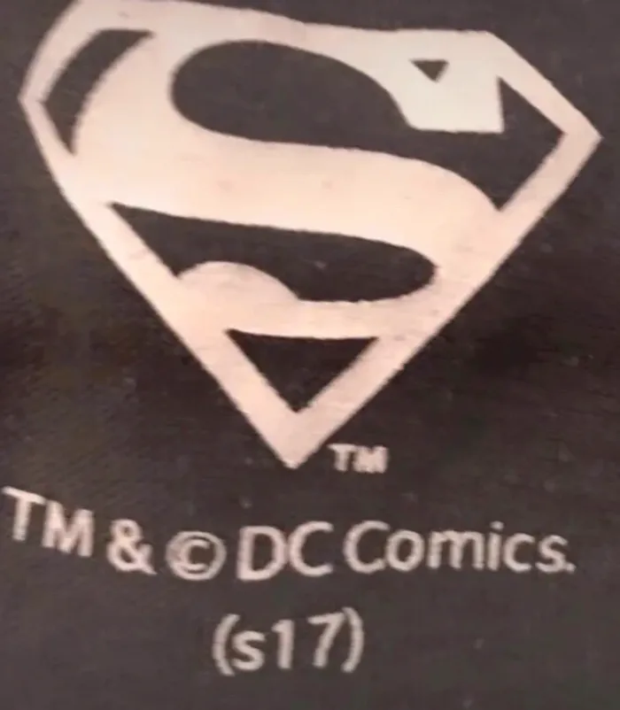 Haut t-shirt  imprimé TM & DC comics unisexe superman gris rose  manches courtes taille S - photo numéro 3