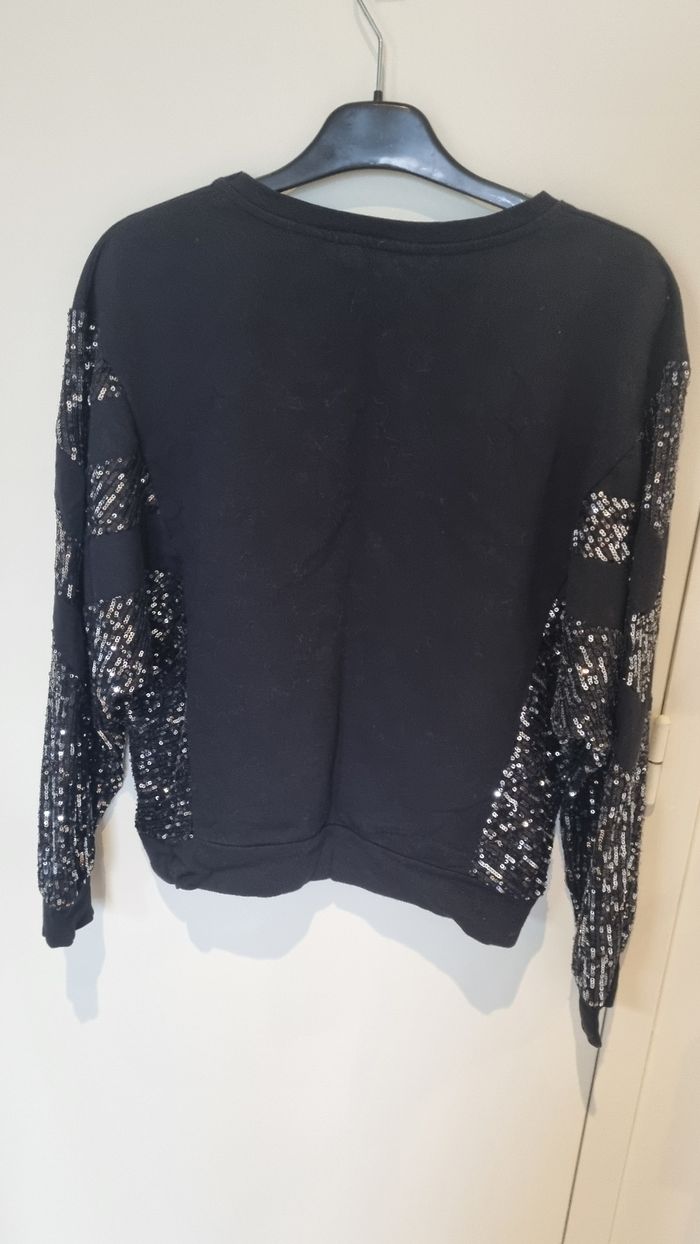 Sweat noir à sequins - photo numéro 2