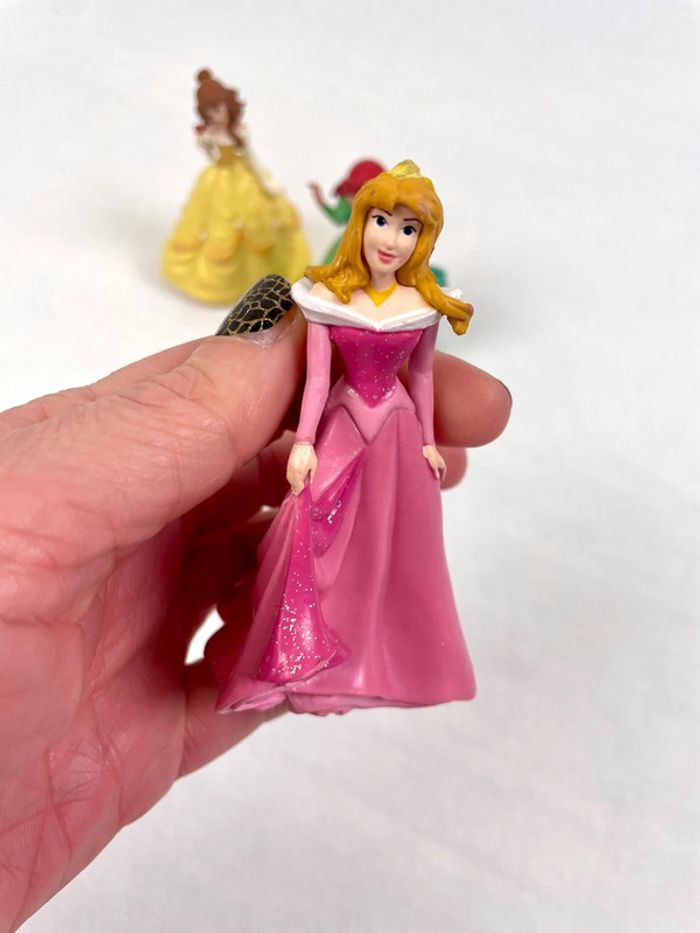 Figurines Disney Princesses Bullyland Ariel, Aurore et Belle - photo numéro 3