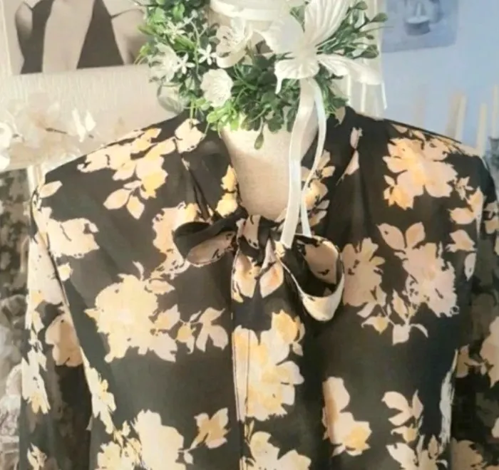 Chemise longue/kimono voile noire / jaune Atmosphère Taille 46 Neuve - photo numéro 2