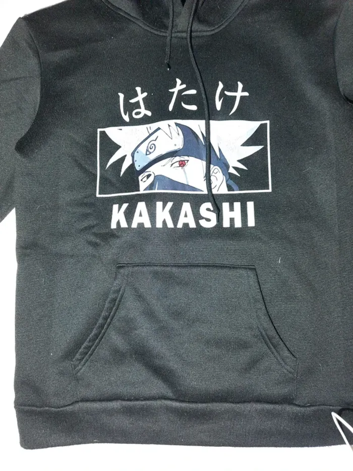 Pull à capuche kakashi - photo numéro 3