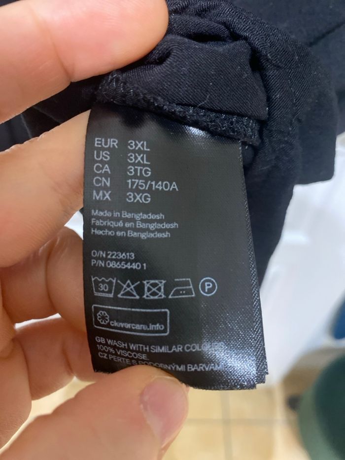 Robe noire - photo numéro 3