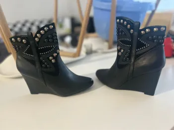 Bottine talon compensée