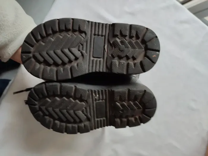 Paire de bottines épaisse 25 - photo numéro 2