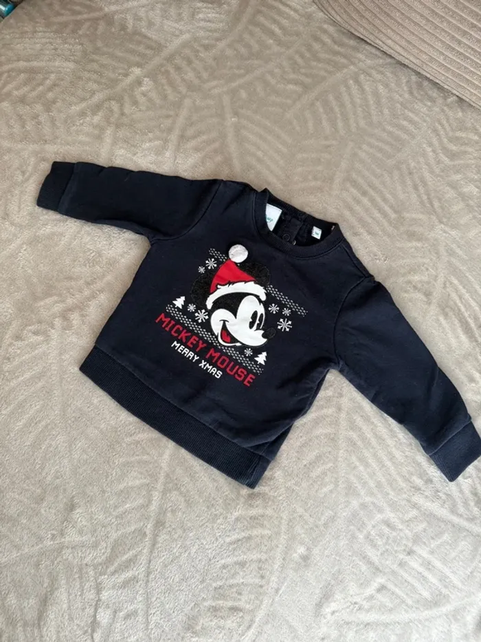 Pull de Noël Mickey Disney baby - photo numéro 3