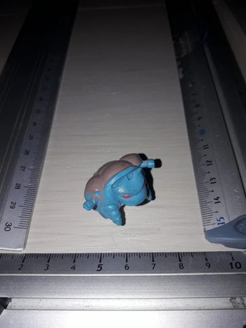 pokemon figurine