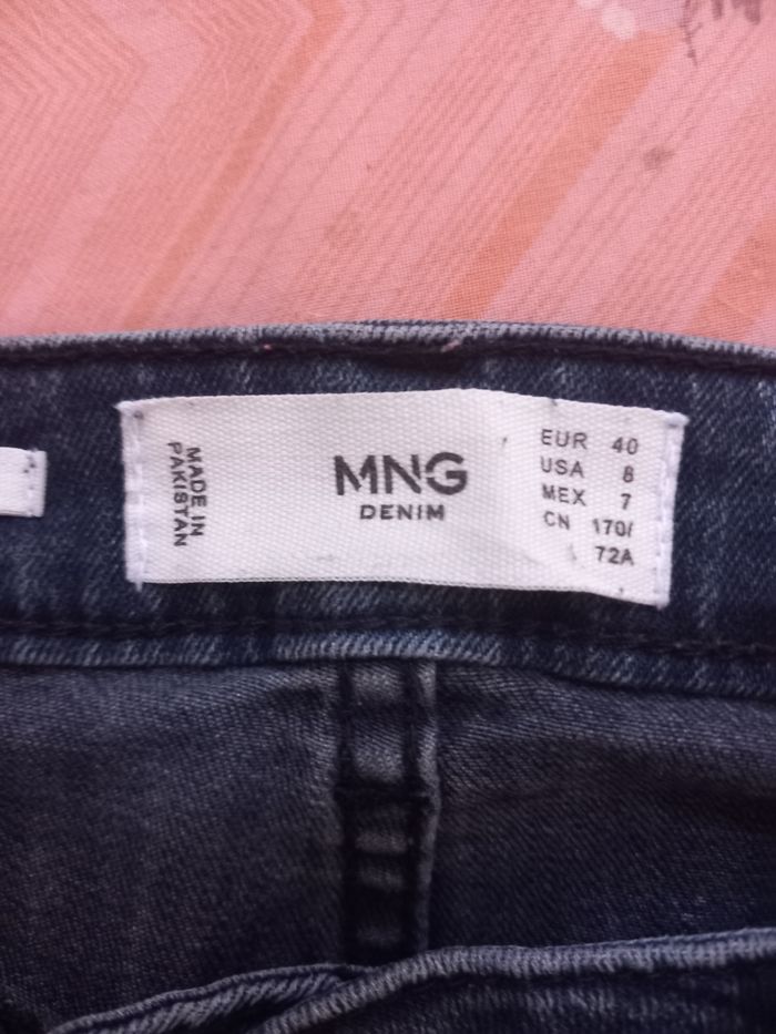 Jean de femme taille 40. Marque MNG - photo numéro 7