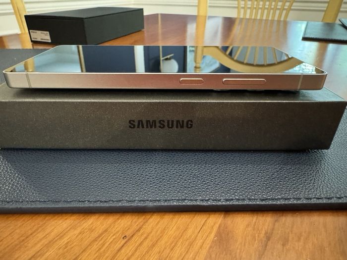 Samsung Galaxy S25 Ultra 256gB - photo numéro 3