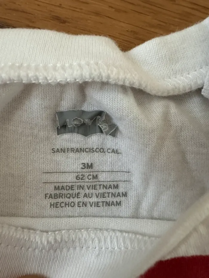 👕 T-shirt Levi’s – 3 mois - photo numéro 2
