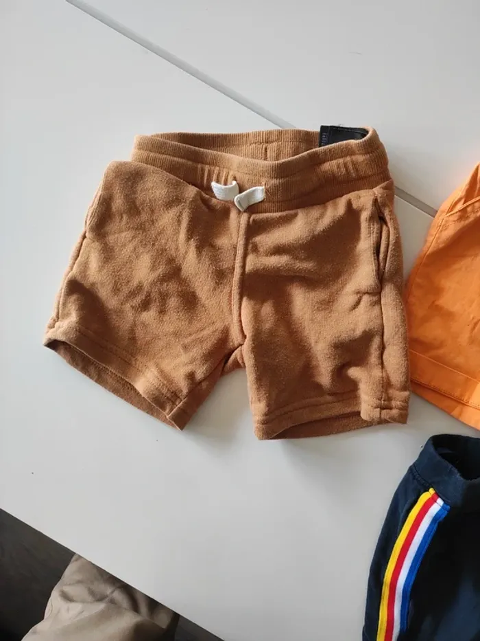 Lot short 18 24 mois - photo numéro 2