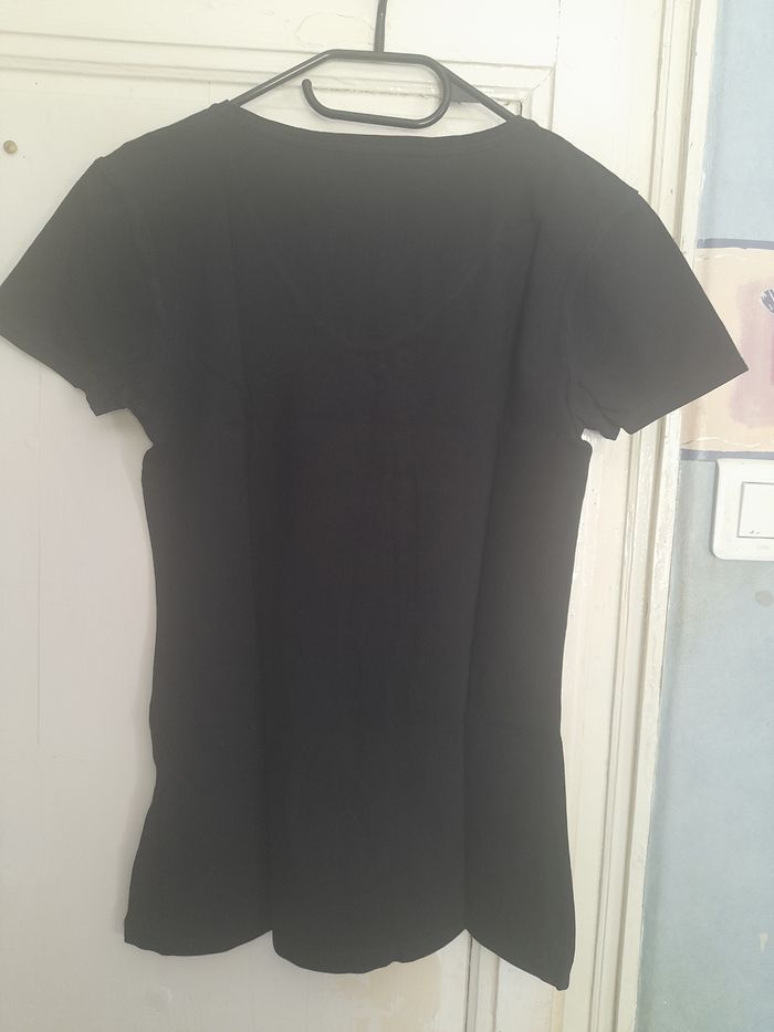 T-shirt noir, marque Primark, taille XS (34/36) - photo numéro 3