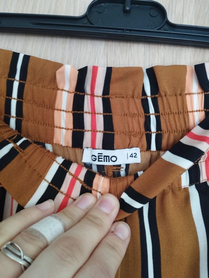 Pantalon fluide jaune moutarde rayé blanc noir rouge neuf Gémo - Taille 42 XL - photo numéro 6