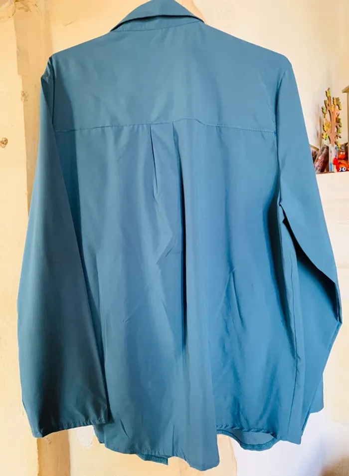 Chemise bleue - photo numéro 2