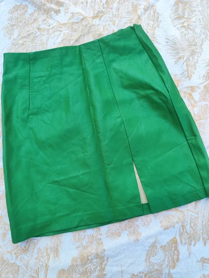 Jupe cuir vert - photo numéro 2