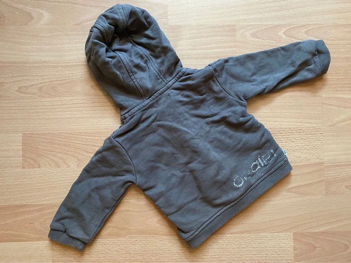 Beau gilet à capuche marron Obaïbi T. 6 mois/67 cm garçon TBE - photo numéro 2