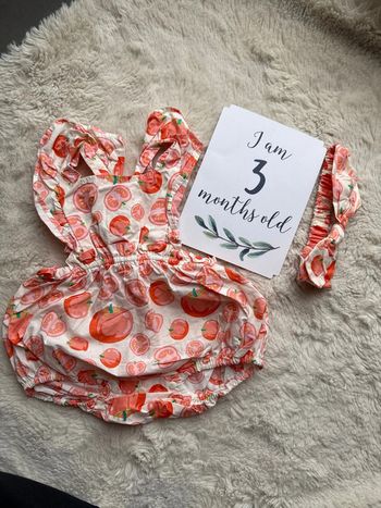 Barboteuse grenouillère petite tomate et son bandeau à cheveux 3 mois