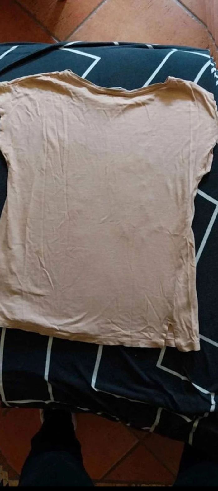 Haut T8 10ans - photo numéro 4