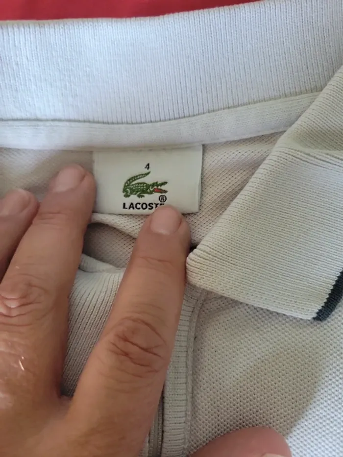 Polo lacoste taille 4 - photo numéro 3
