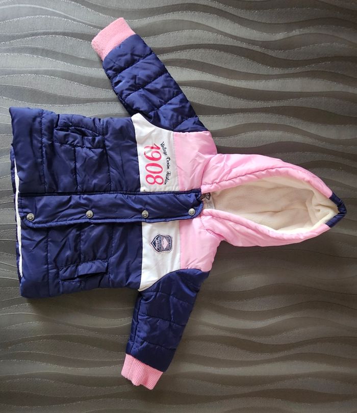 Manteau à capuche  d'hiver 9 mois marque Lee cooper