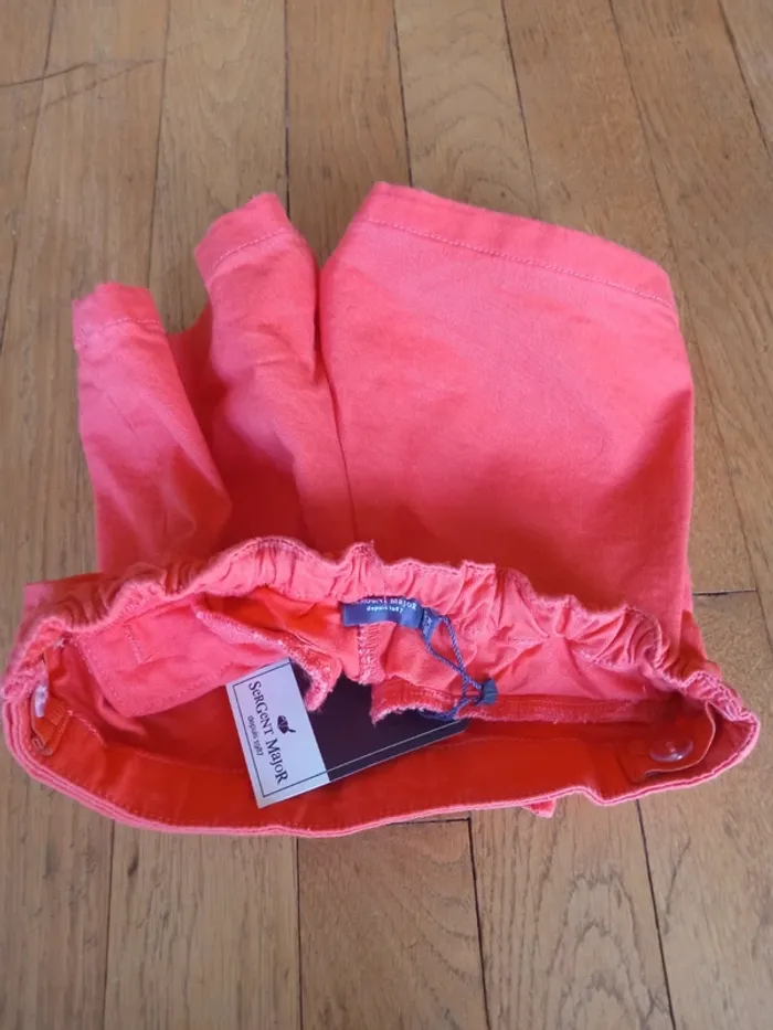 Jupe short Sergent Major rouge Neuve 3 ans - photo numéro 6