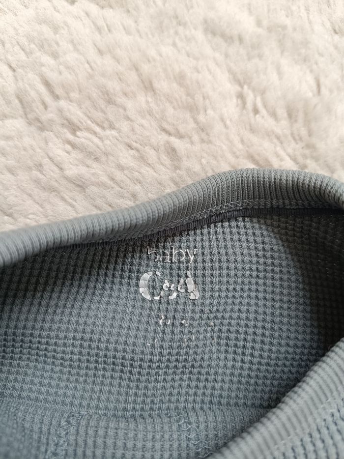 Pull C&a 18-24 mois - photo numéro 2