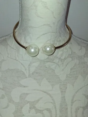 Collier choc boules blanche perles et dorée vintage