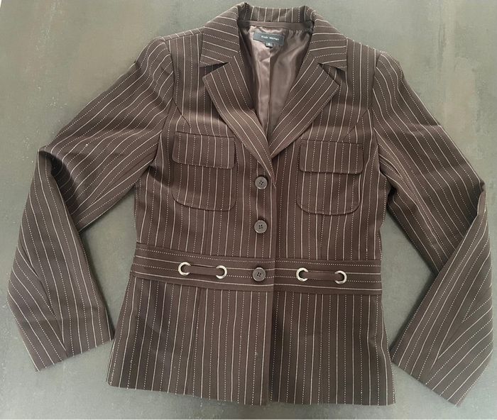 Veste marron rayé
