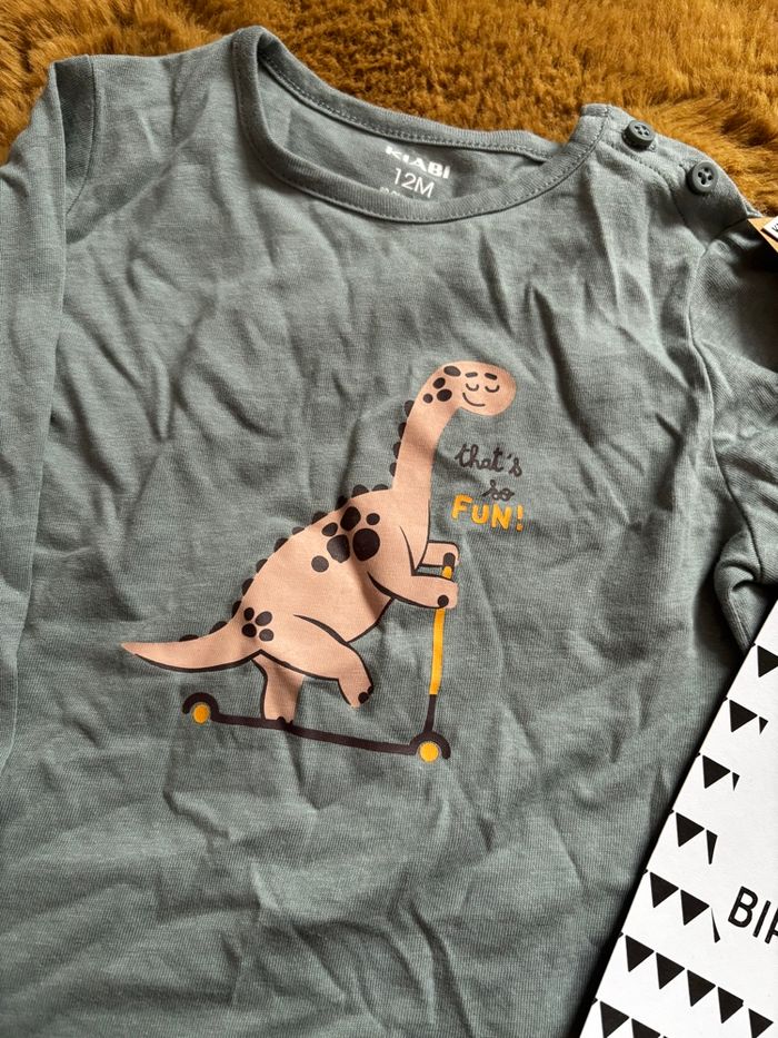 Tee shirt vert dinosaure KIABI t.12m neuf - photo numéro 2