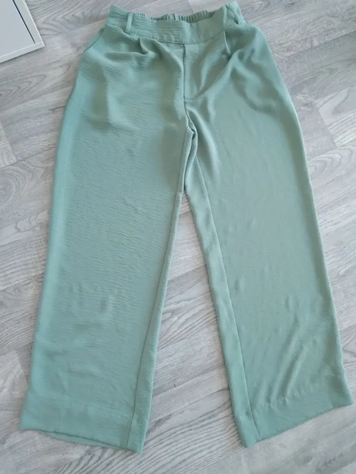 Pantalon vert femme taille 38