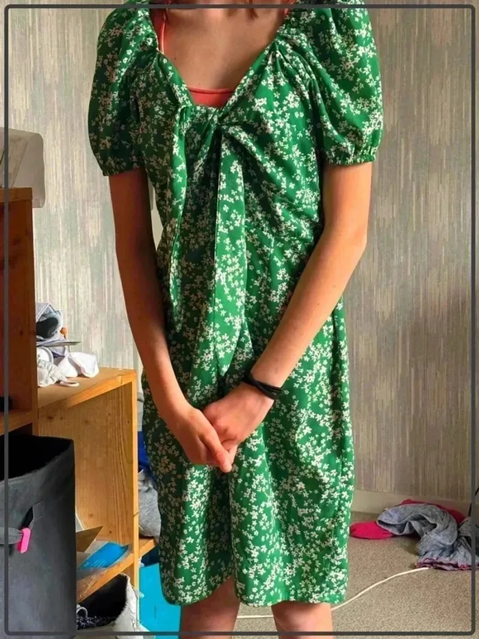 Robe taille 38 marque shein - photo numéro 2