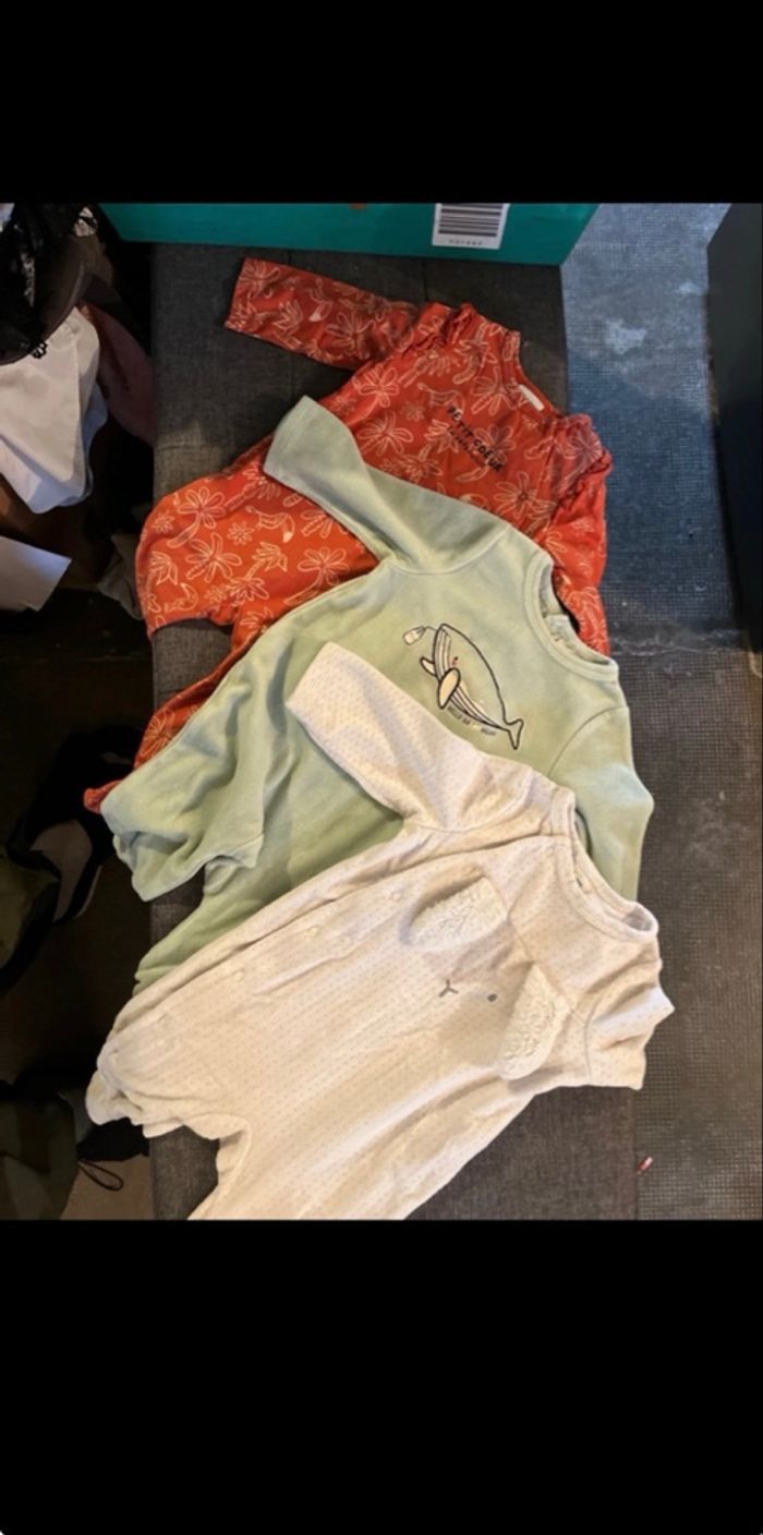 Lot Vêtements 3-6 - photo numéro 4