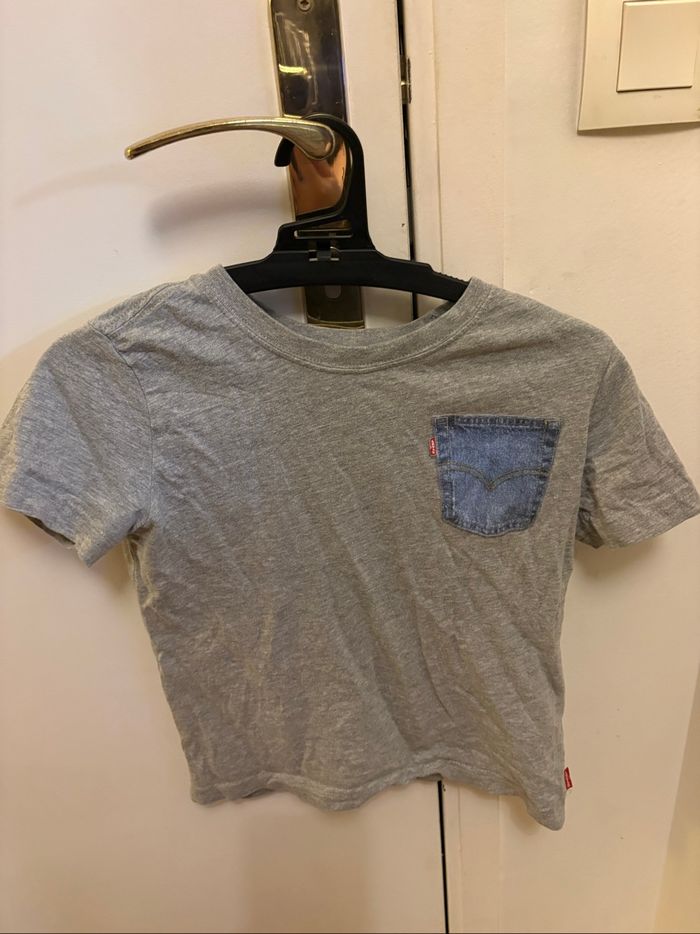 T shirt Levis