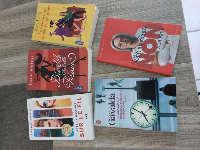 Lot roman prix Goncourt 2022 et 5 livres pocket - photo numéro 2